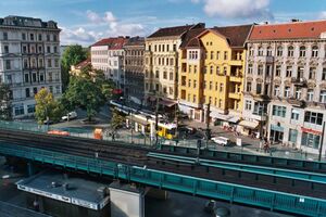 Kastanienallee Ecke Schönhauser Allee (Quelle: Wikipedia)